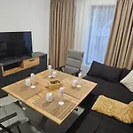 Terassen-boutique -emperium 105a Sveti Vlas