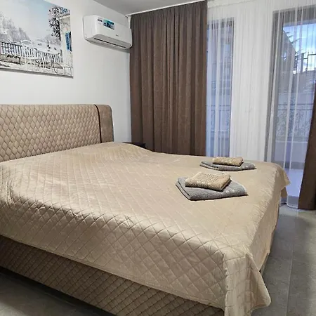Terassen-boutique -emperium 105a Sveti Vlas