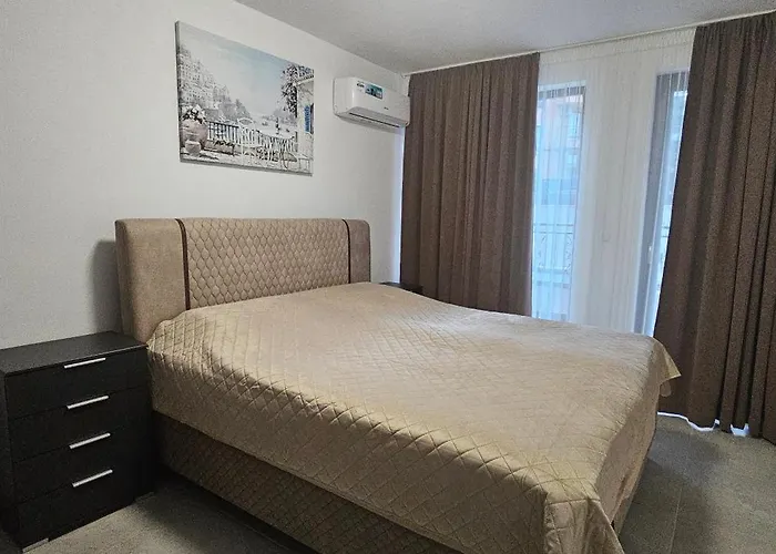 Terassen-boutique -emperium 105a Sveti Vlas